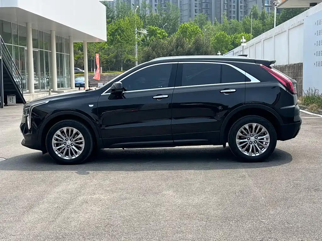 Cadillac XT4 2023