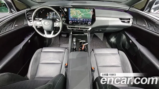 Lexus RX 2024