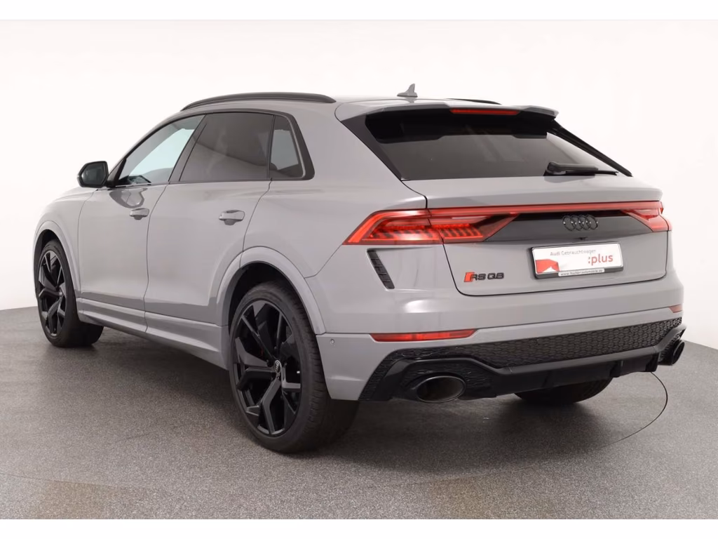 Audi RSQ8 2023