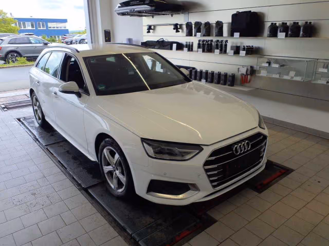 Audi A4 2023