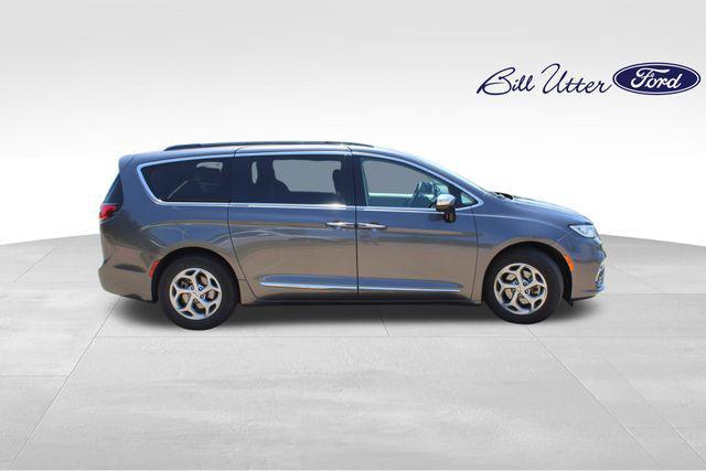 Chrysler Pacifica 2023