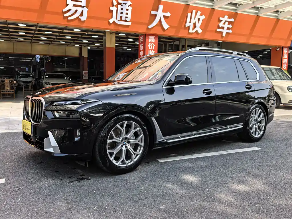 BMW X7 2024