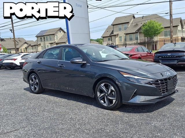 Hyundai Elantra 2022