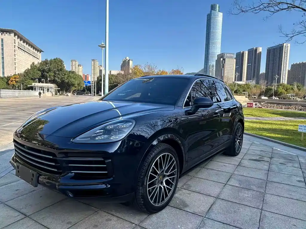 Porsche Cayenne 2022