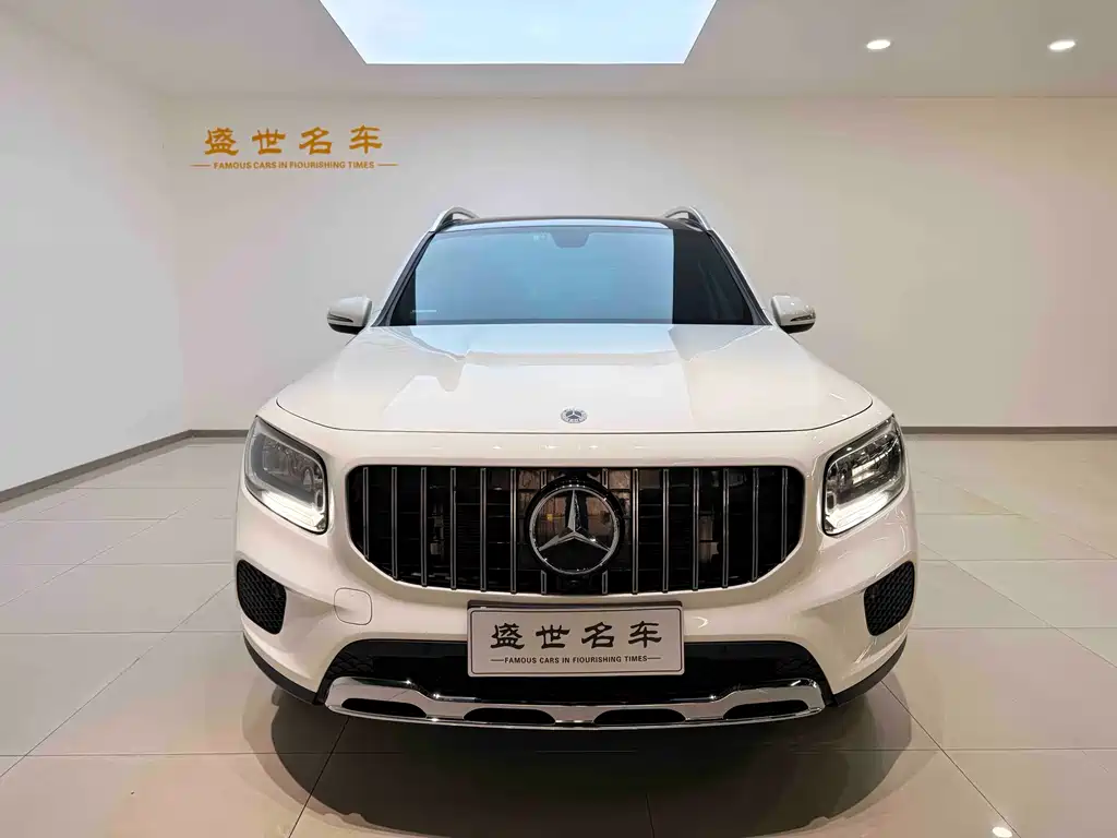 Mercedes-Benz GLB 2021