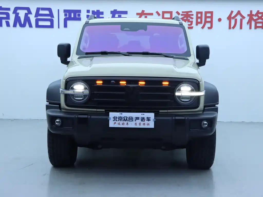 Tank 300 2025