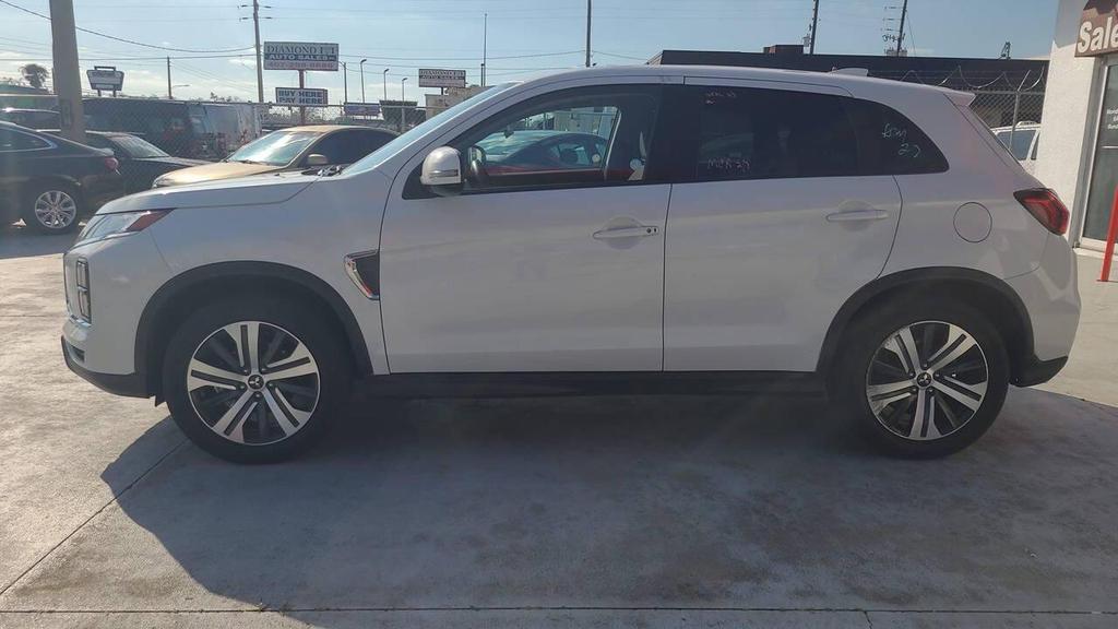 Mitsubishi Outlander Sport 2021