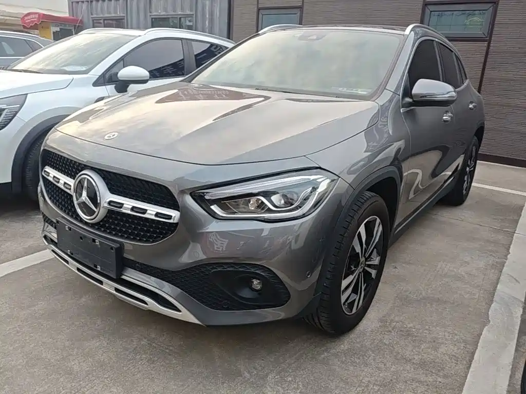 Mercedes-Benz GLA 2023
