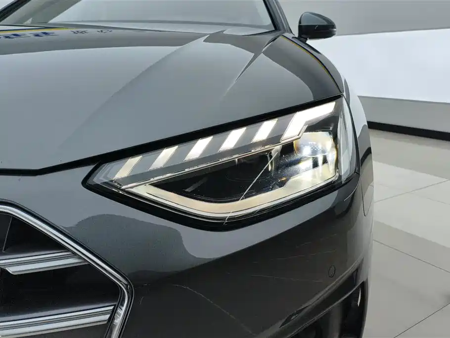 Audi A4 2021