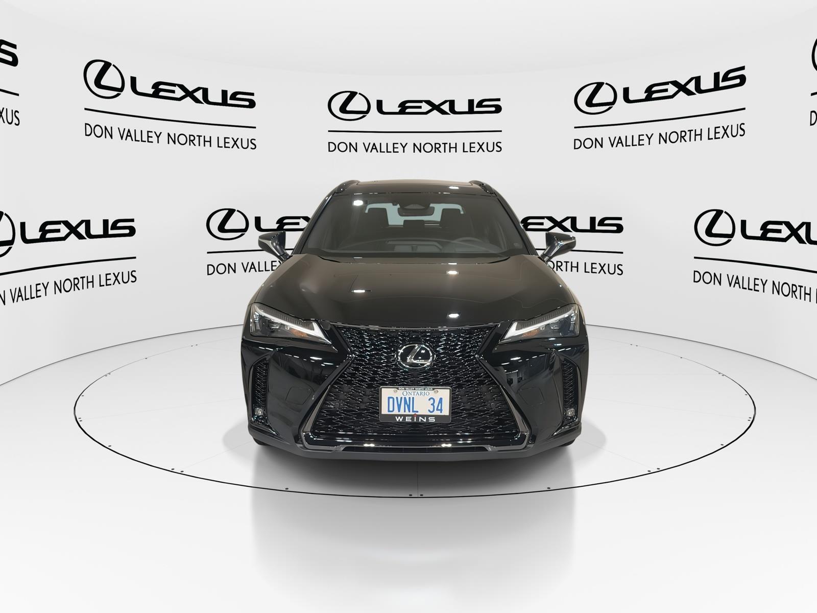 Lexus UX 2025