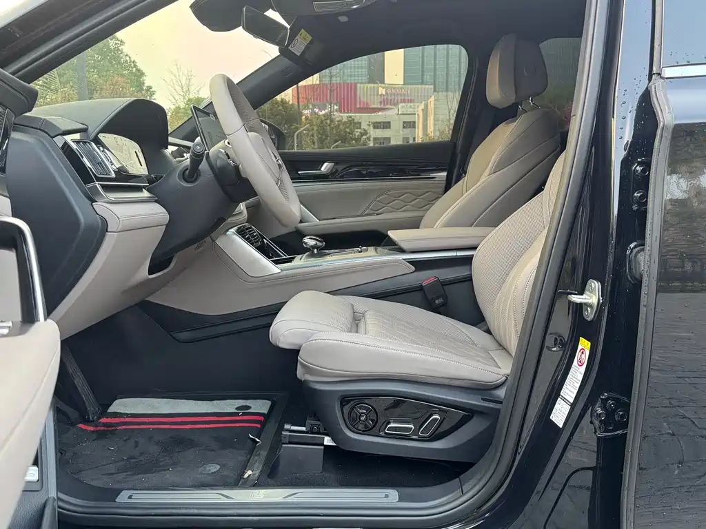 BYD Tang 2025