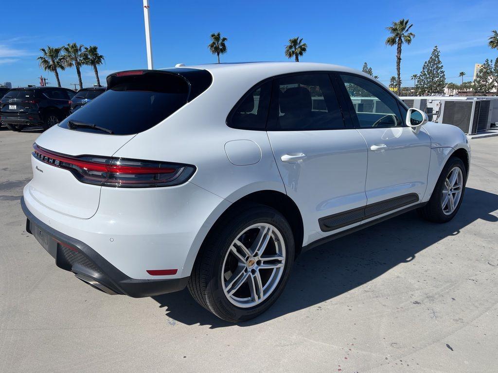 Porsche Macan 2024