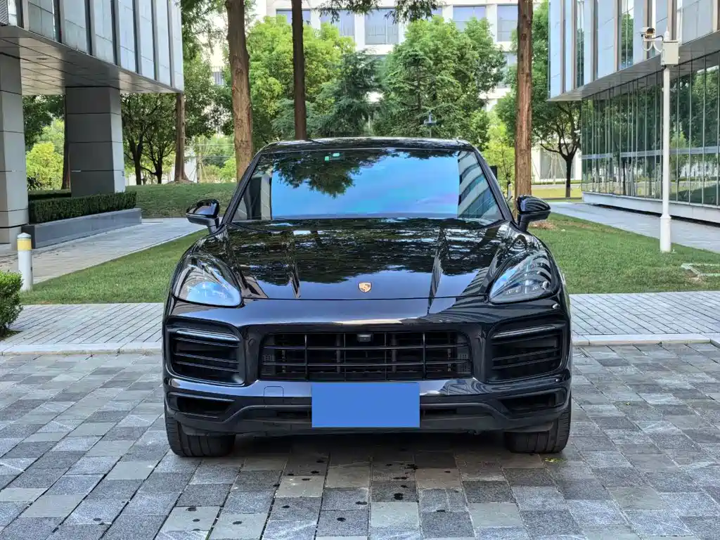 Porsche Cayenne 2021