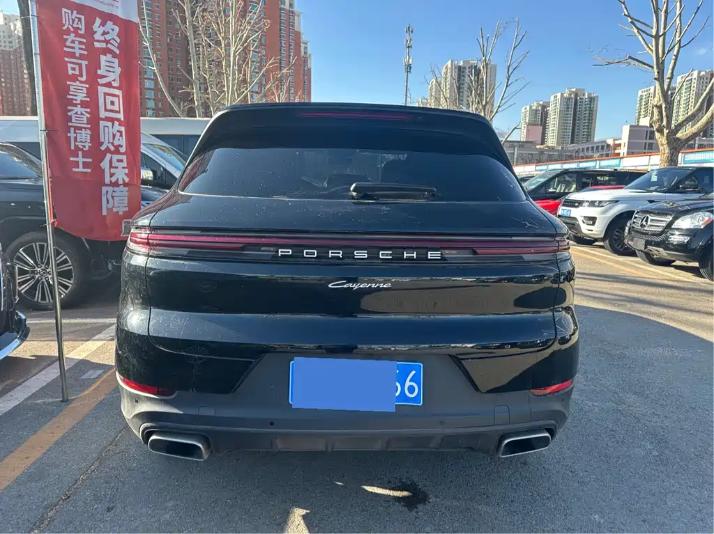 Porsche Cayenne 2024
