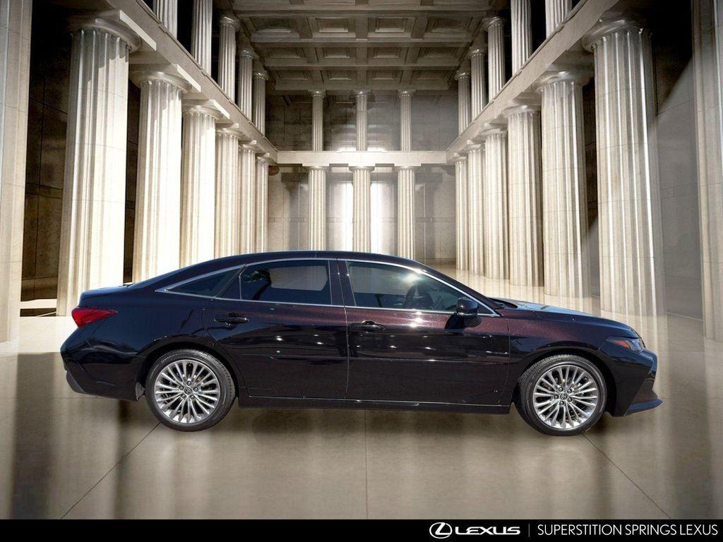 Toyota Avalon 2021