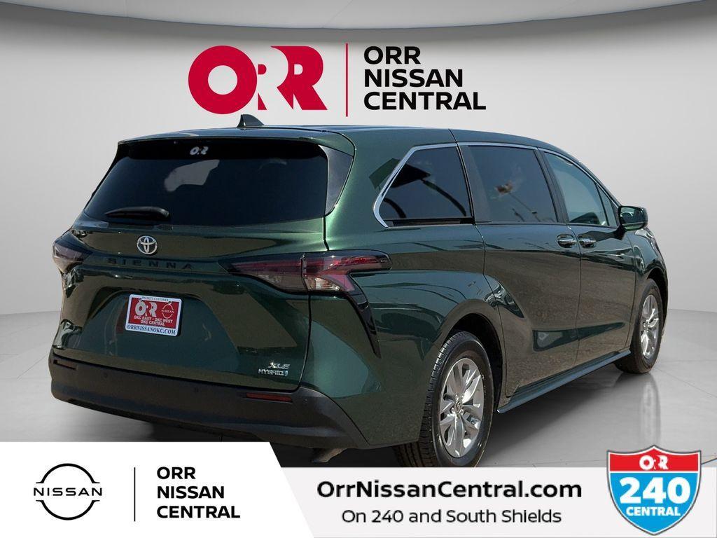 Toyota Sienna 2024