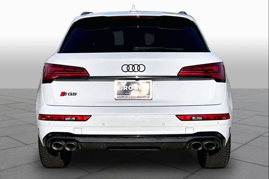 Audi SQ5 2024