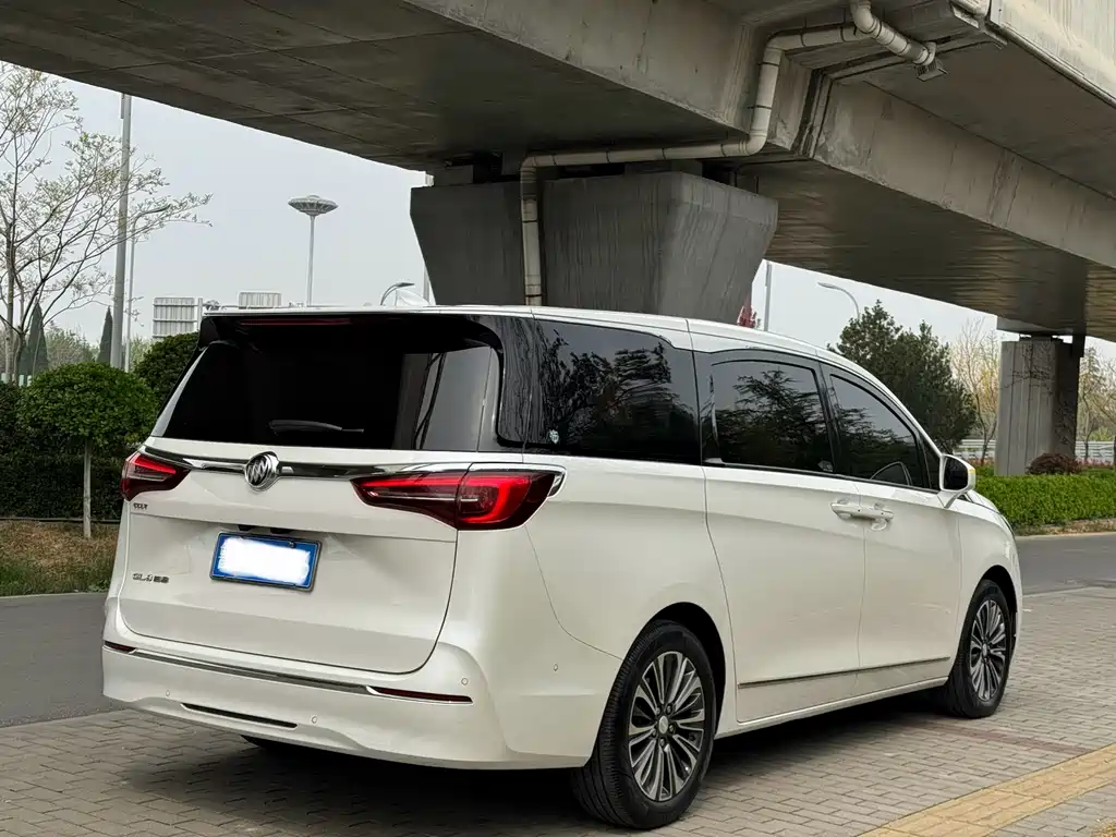 Buick GL8 2022