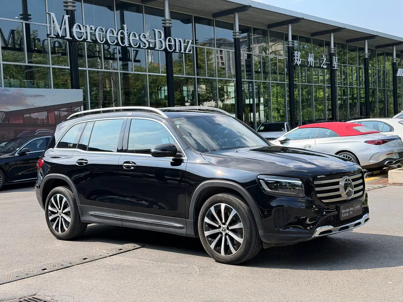 Mercedes-Benz GLB 2025