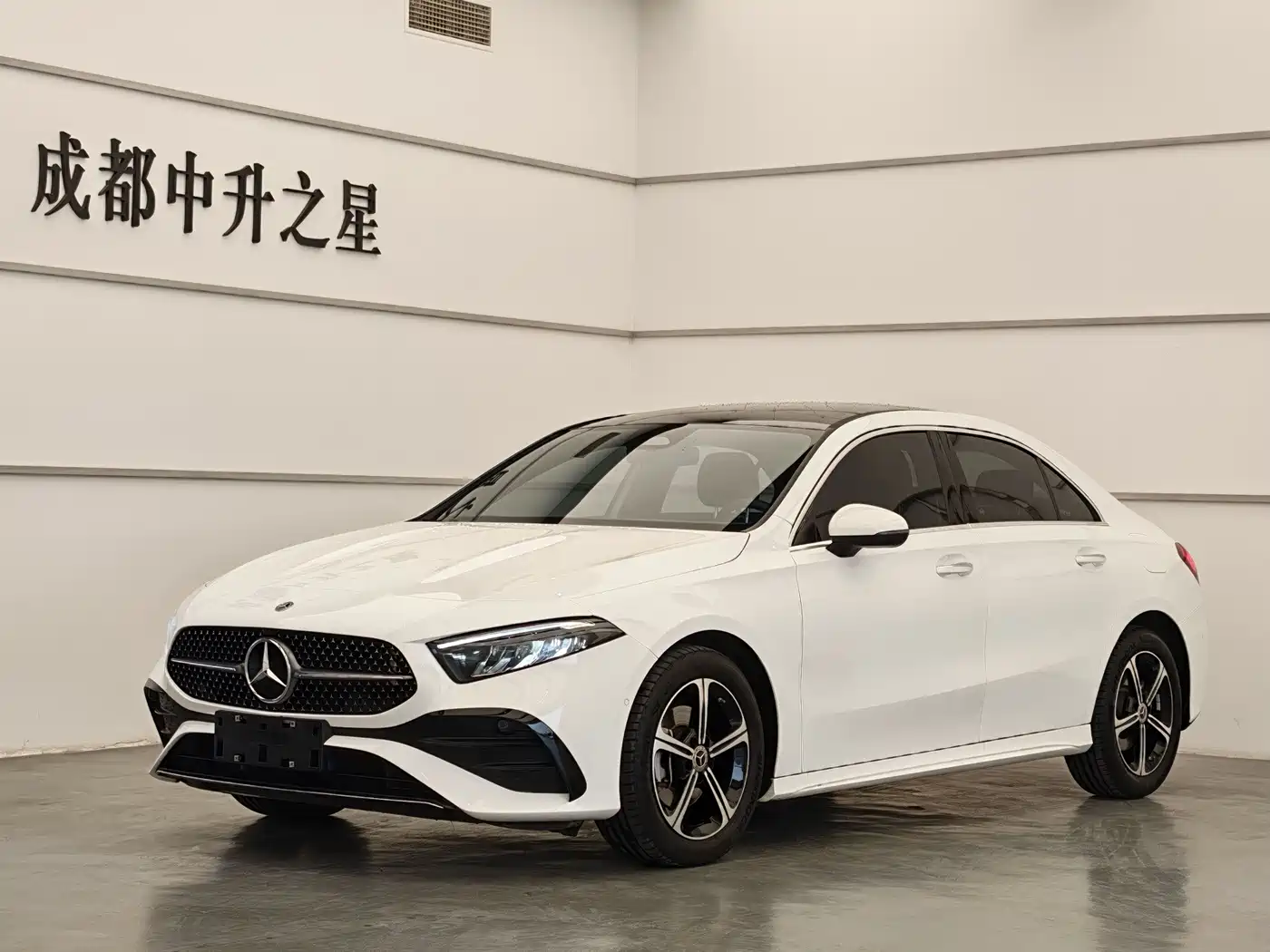 Mercedes-Benz A-Класс 2024