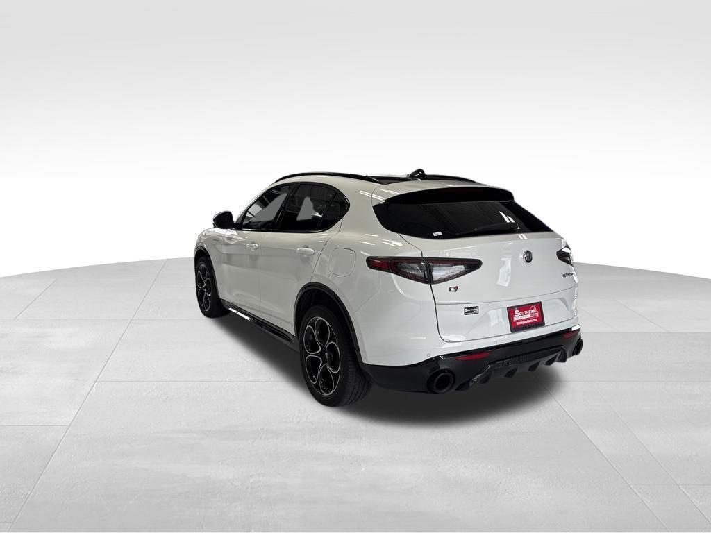 Alfa Romeo Stelvio 2024