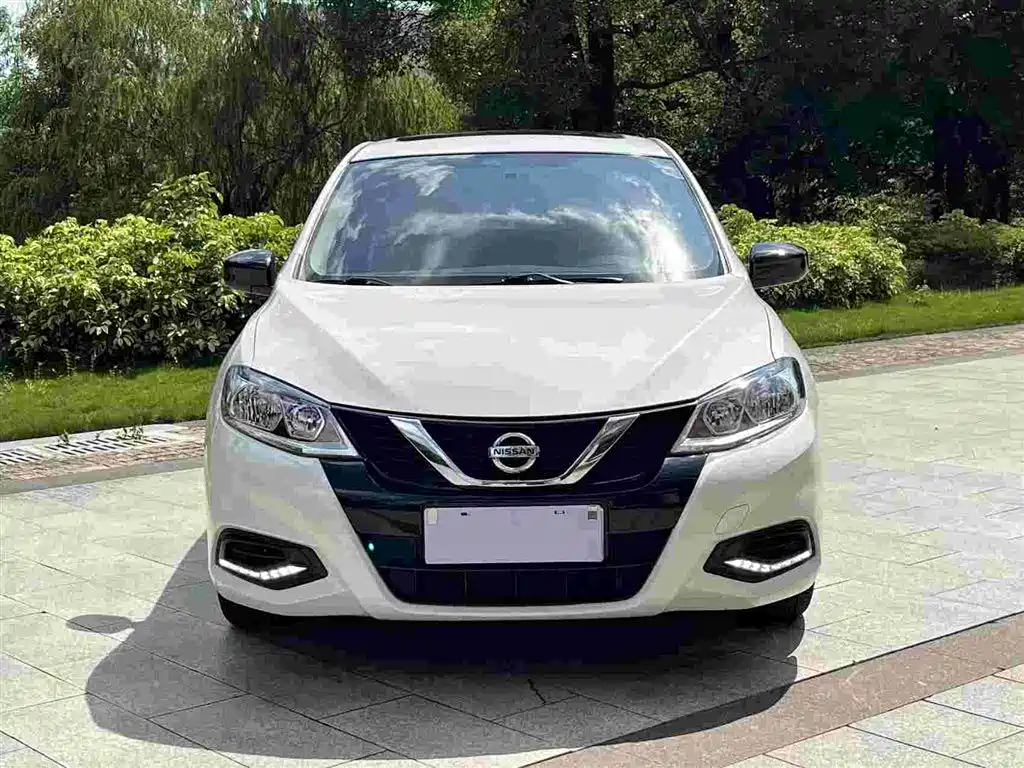 Nissan Tiida 2022