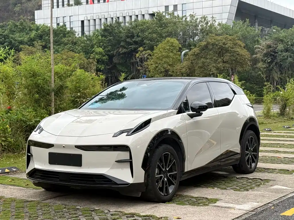 Zeekr X 2024