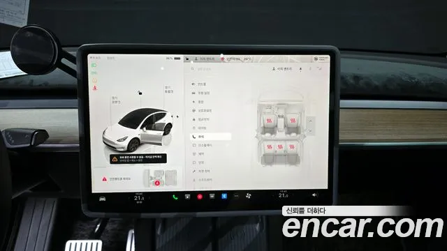 Tesla Model Y 2024