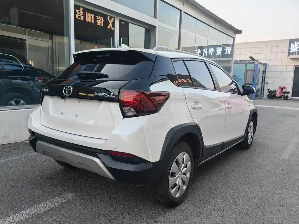 Toyota Yaris 2021