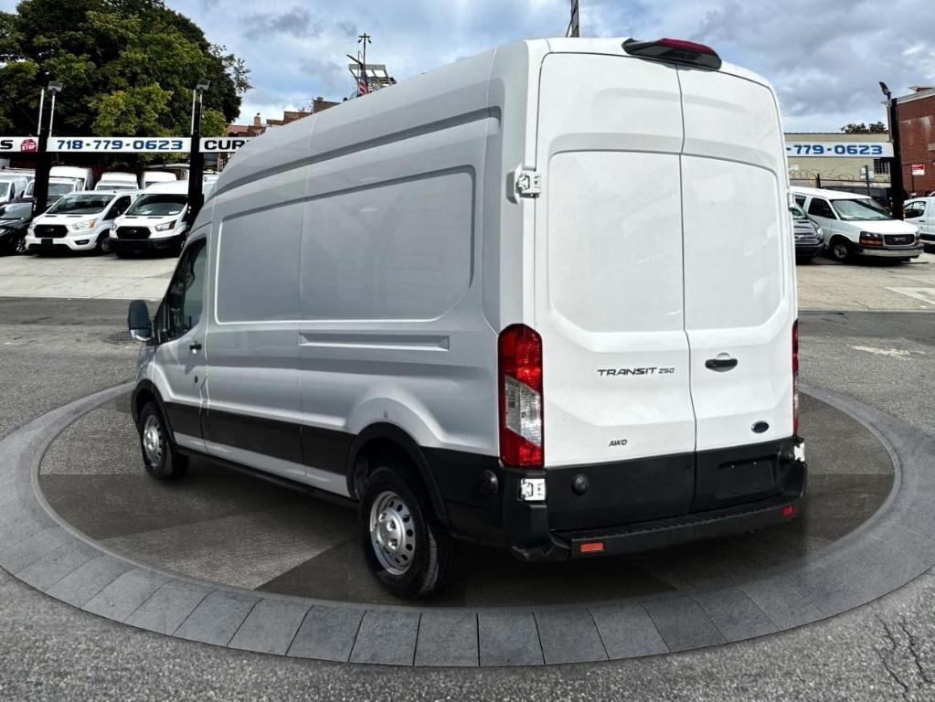 Ford Transit 2023