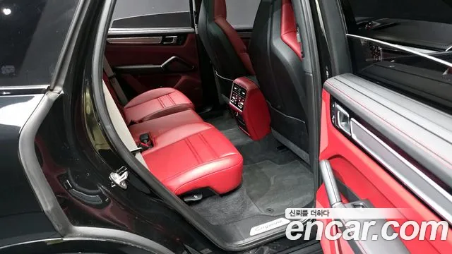 Porsche Cayenne 2023