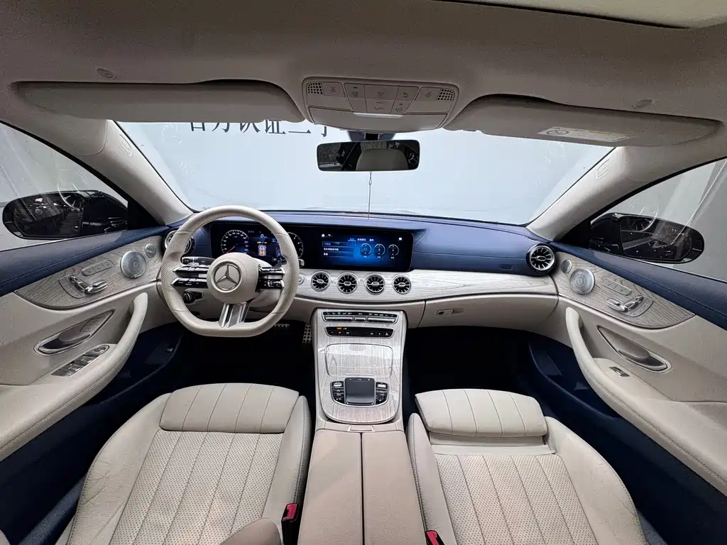 Mercedes-Benz E-Класс 2022