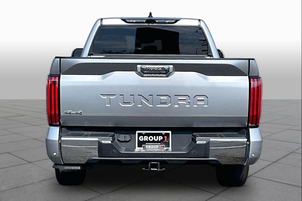 Toyota Tundra 2024