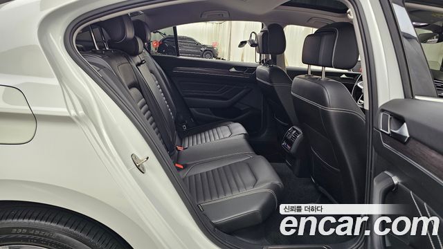 Volkswagen Passat 2021