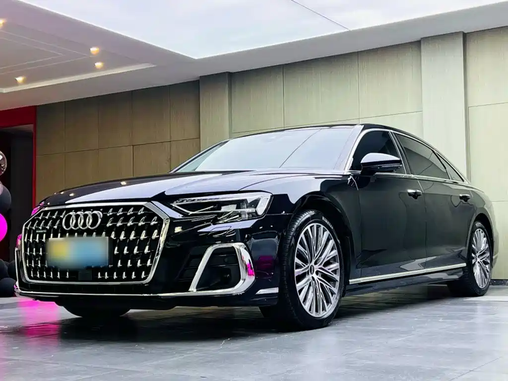Audi A8 2025