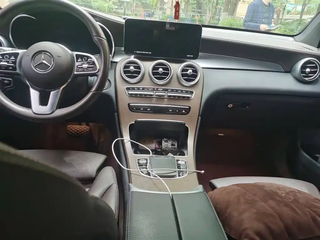 Mercedes-Benz GLC 2023