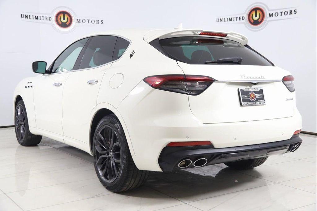 Maserati Levante 2022