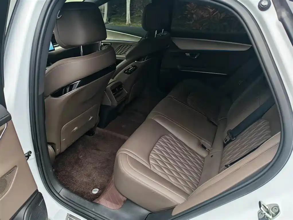 BYD Han 2024