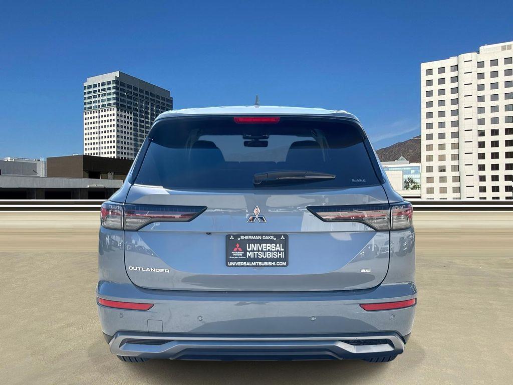 Mitsubishi Outlander 2026