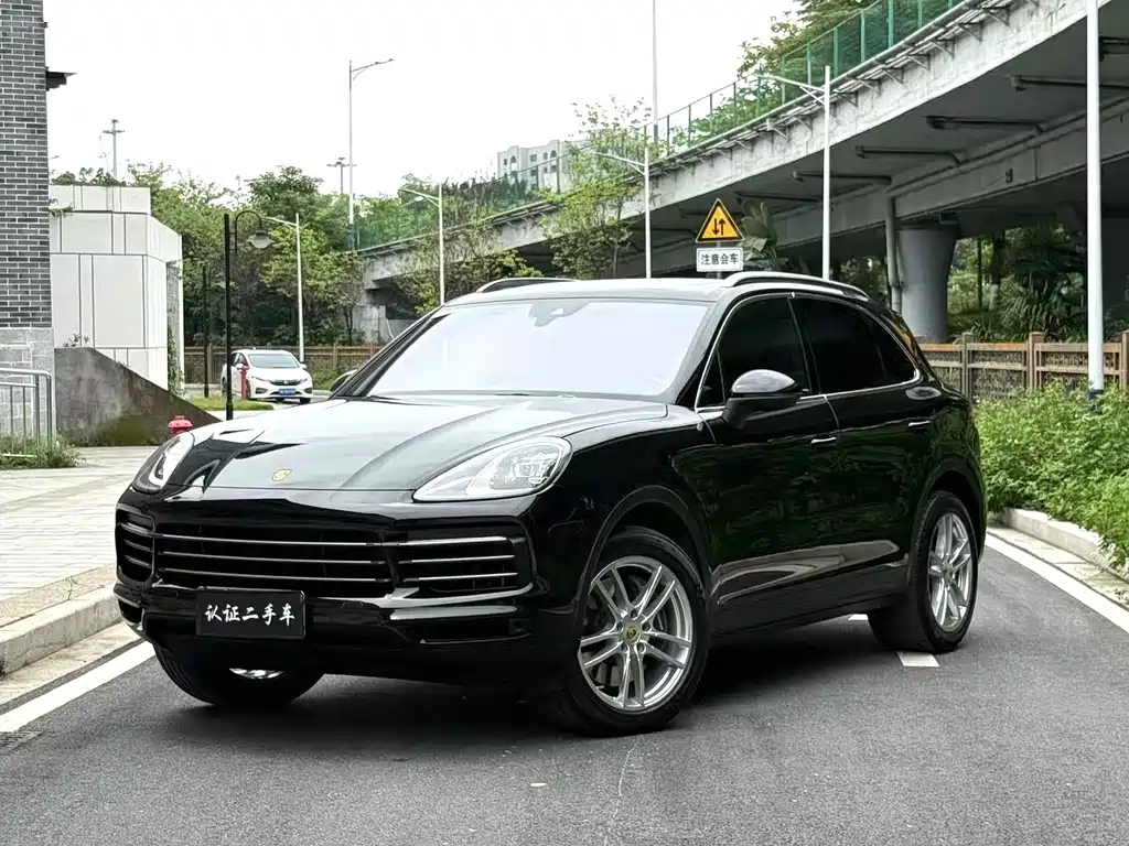 Porsche Cayenne 2022
