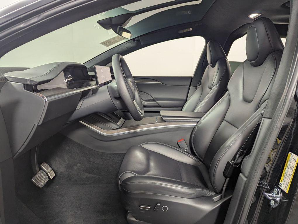 Tesla Model X 2024