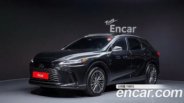 Lexus RX 2023