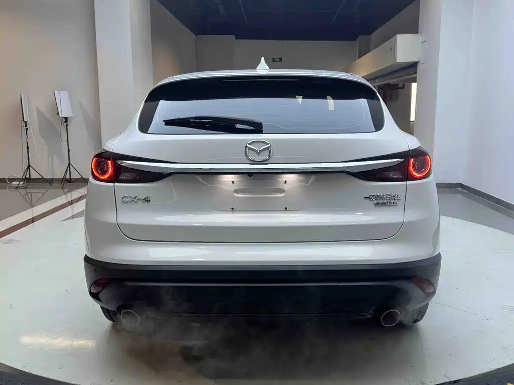 Mazda CX-4 2024