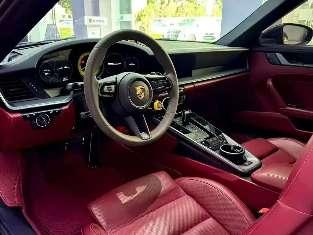 Porsche 911 2023