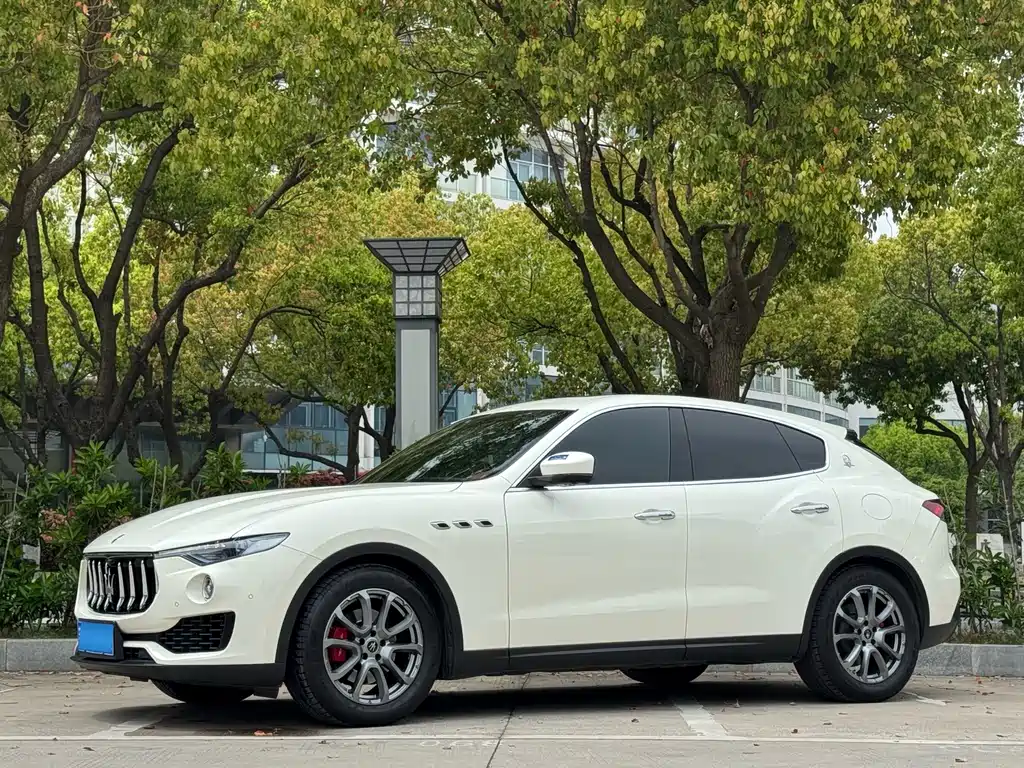 Maserati Levante 2021