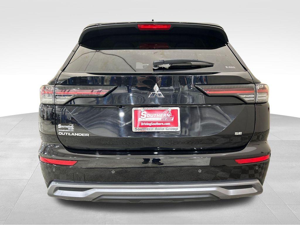Mitsubishi Outlander 2025