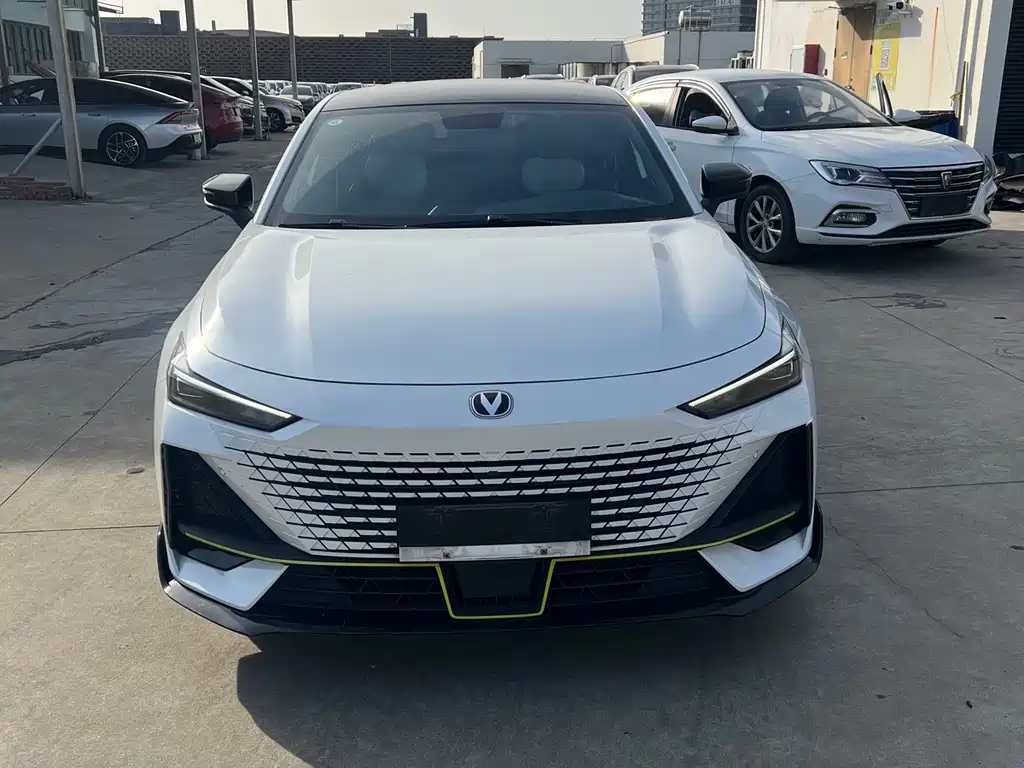Changan UNI-V 2023