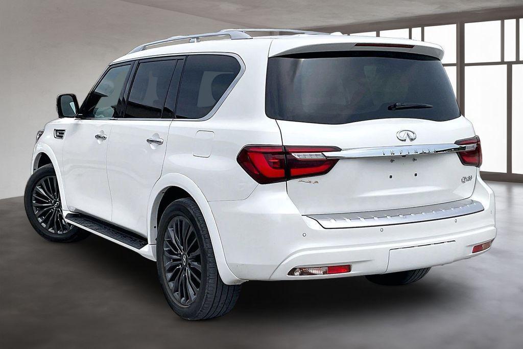 Infiniti QX80 2023