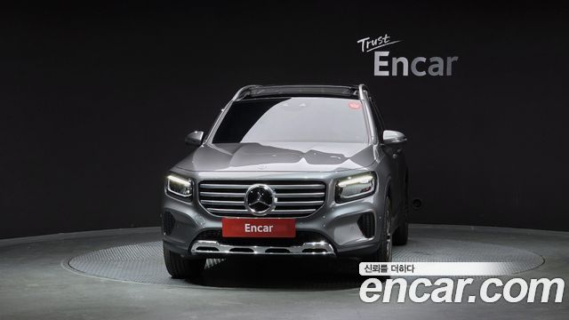 Mercedes-Benz GLB 2024