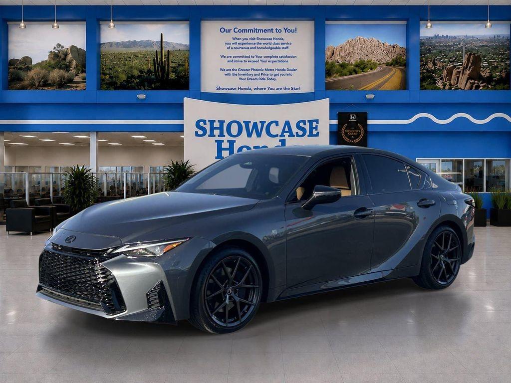Lexus IS 2026
